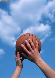 随着湖人压哨绝杀，快船险胜！西部第6易主，季后赛4档球队清晰了