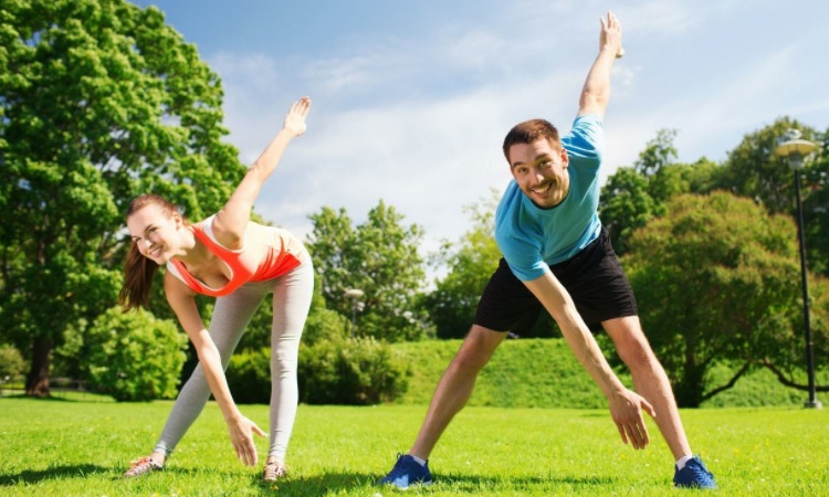 图片报：诺伊尔已完整参加训练，周日将首发出战